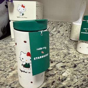 Hello Kitty White and Green Tumbler